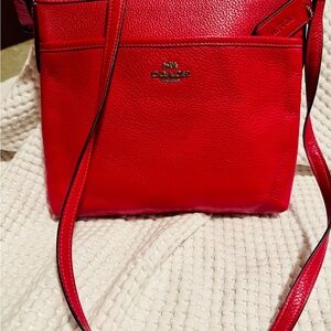 New Coach Crossbody Red medium pebbled leather silver Signature bag